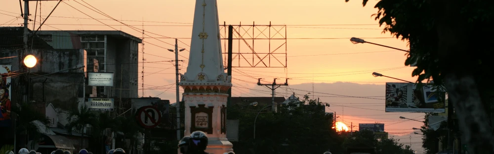 Sewa Mobil Yogyakarta Dengan Layanan Terbaik | INDORENT